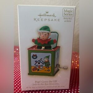 NIB~2009 HALLMARK KEEPSAKE~ Pop! Goes the Elf~~ORNAMENT
